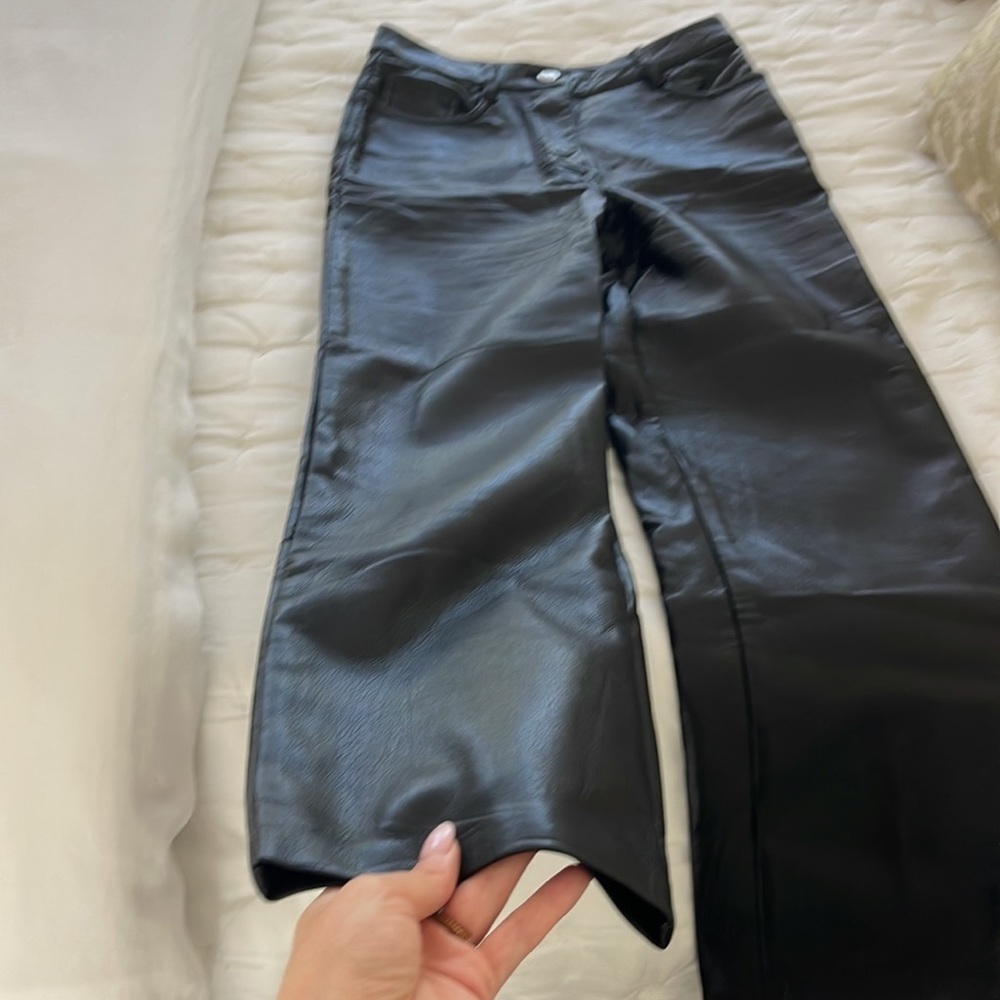 Aritzia Wilfred Melina Faux Leather Pant - Picture 13 of 13